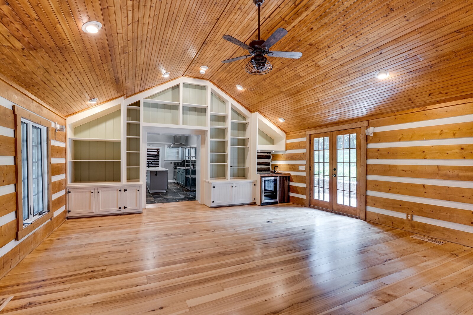 711 Hill Rd