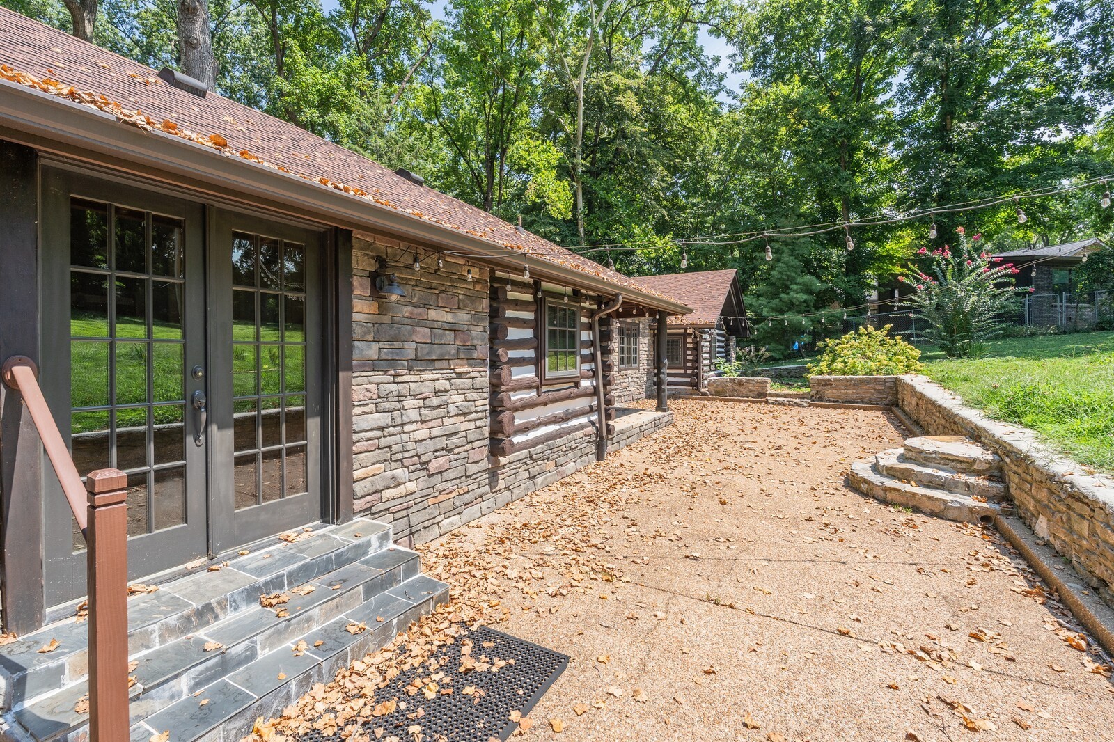 711 Hill Rd