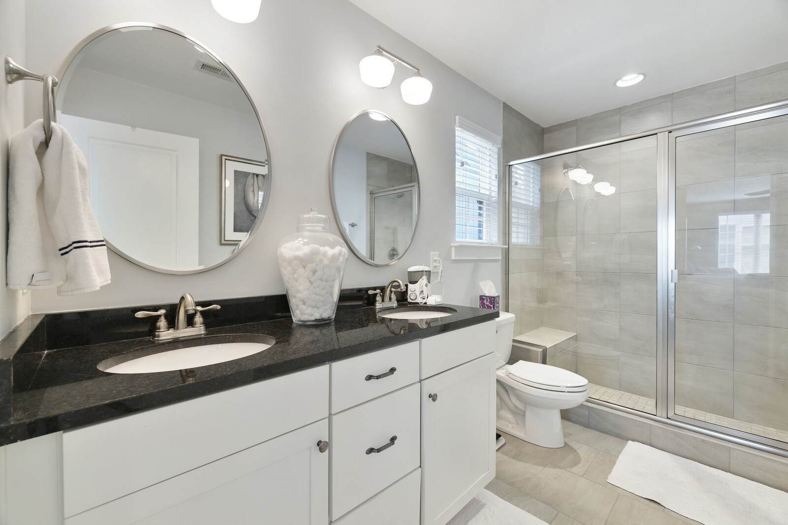 2201 Village Park Ct