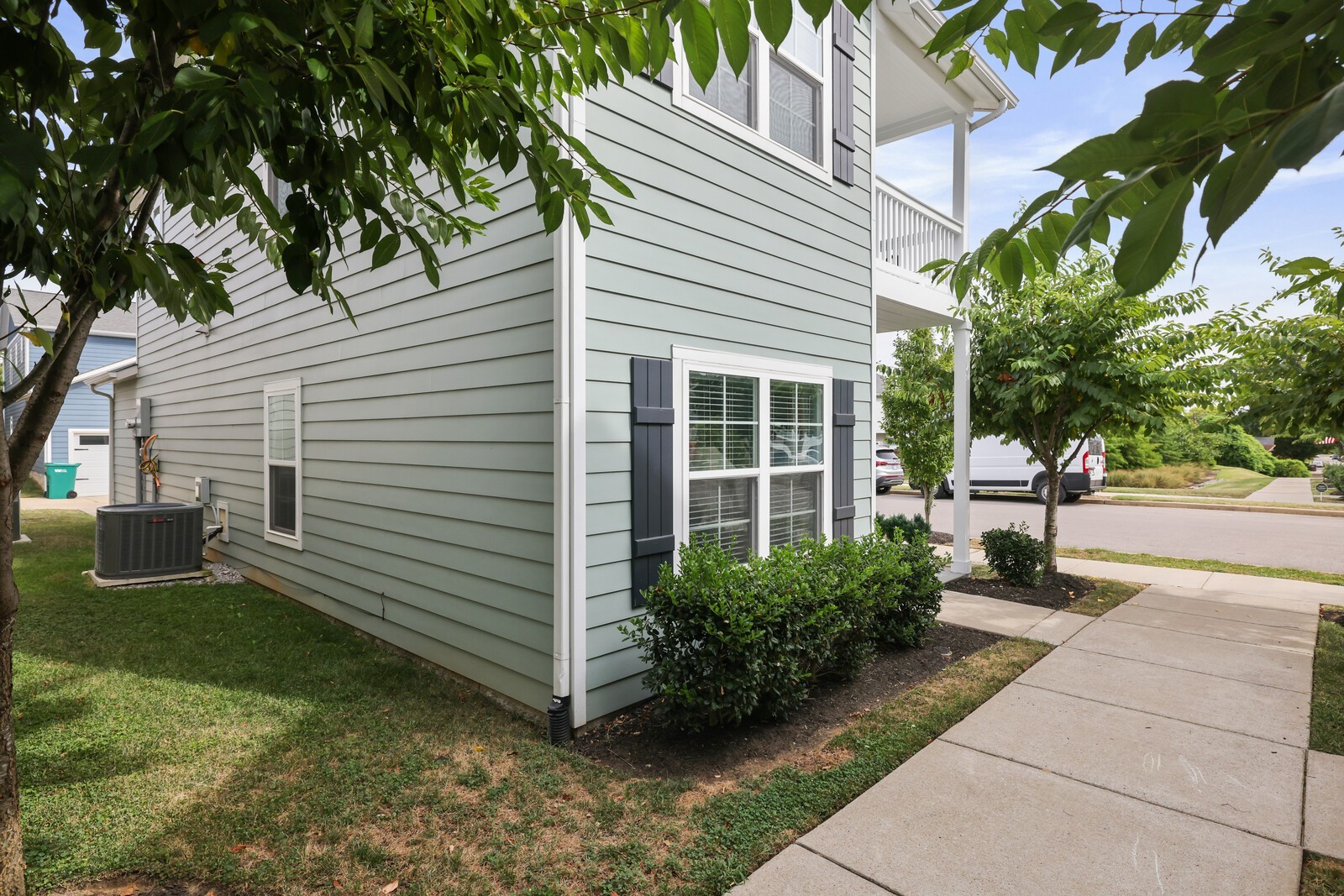 2201 Village Park Ct