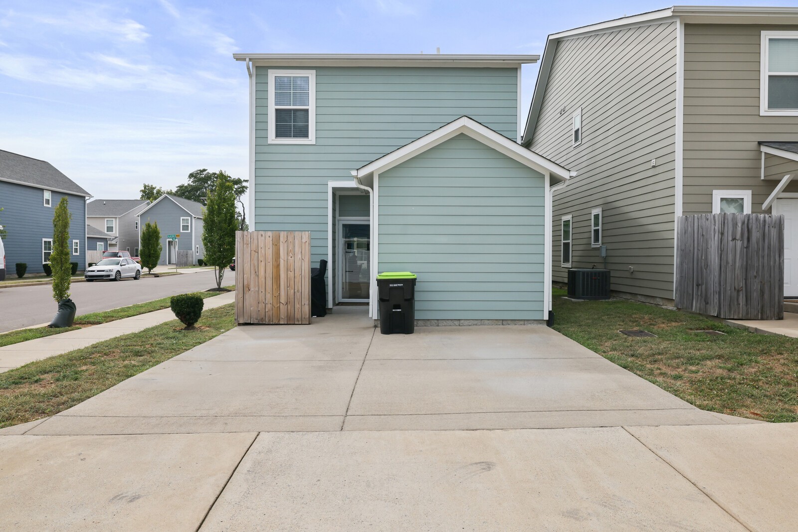 2201 Village Park Ct