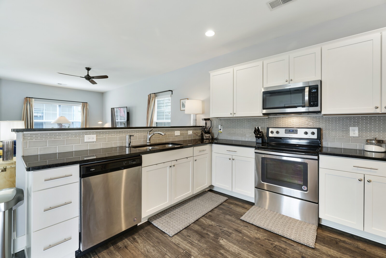 2201 Village Park Ct