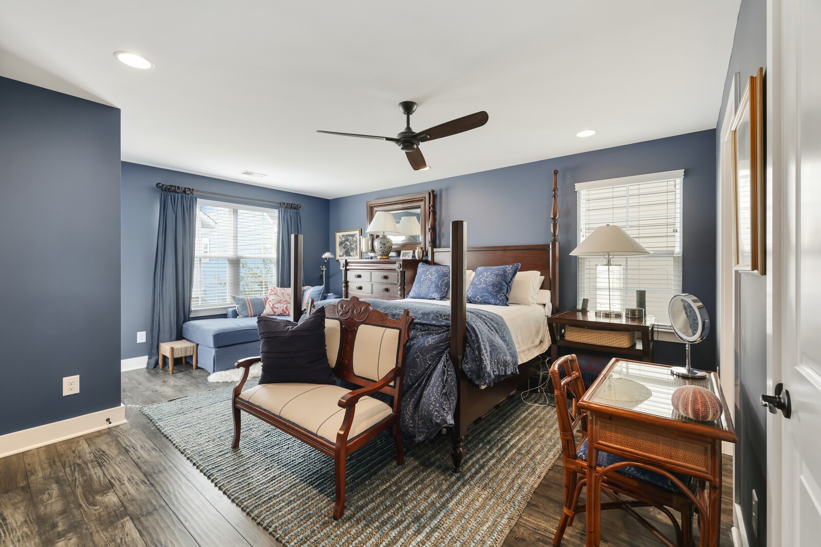 2201 Village Park Ct