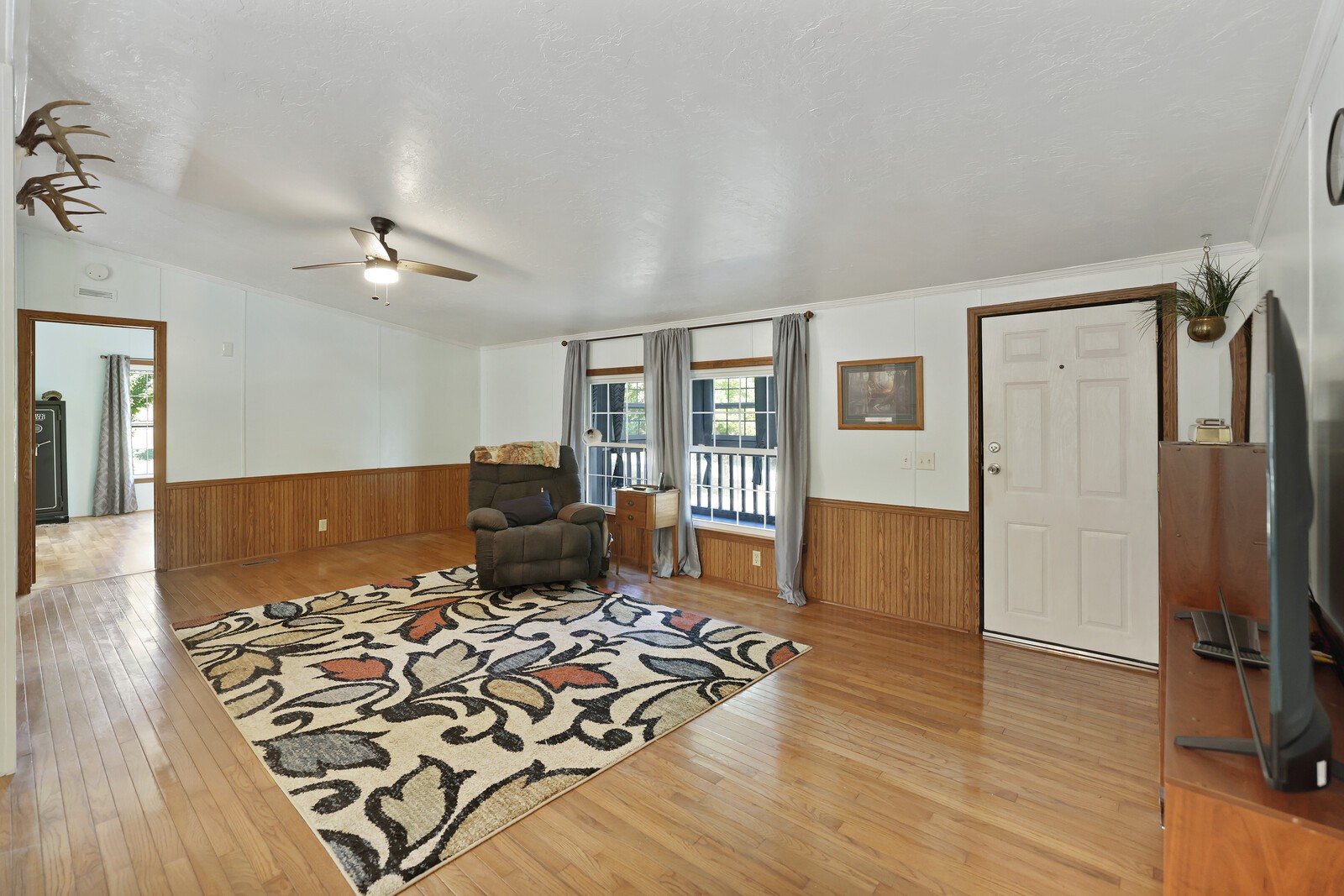 6914 Highway 230