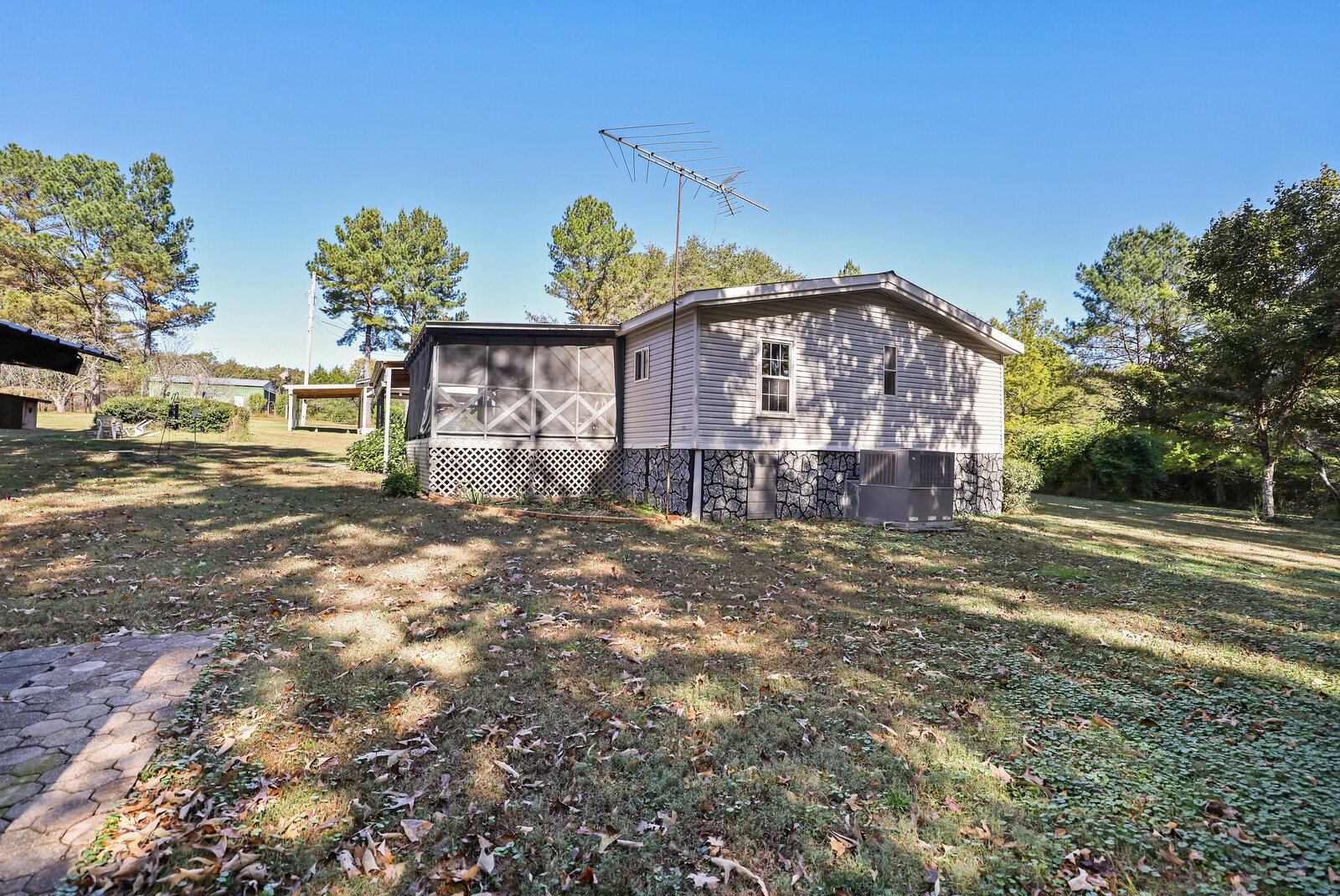 6914 Highway 230