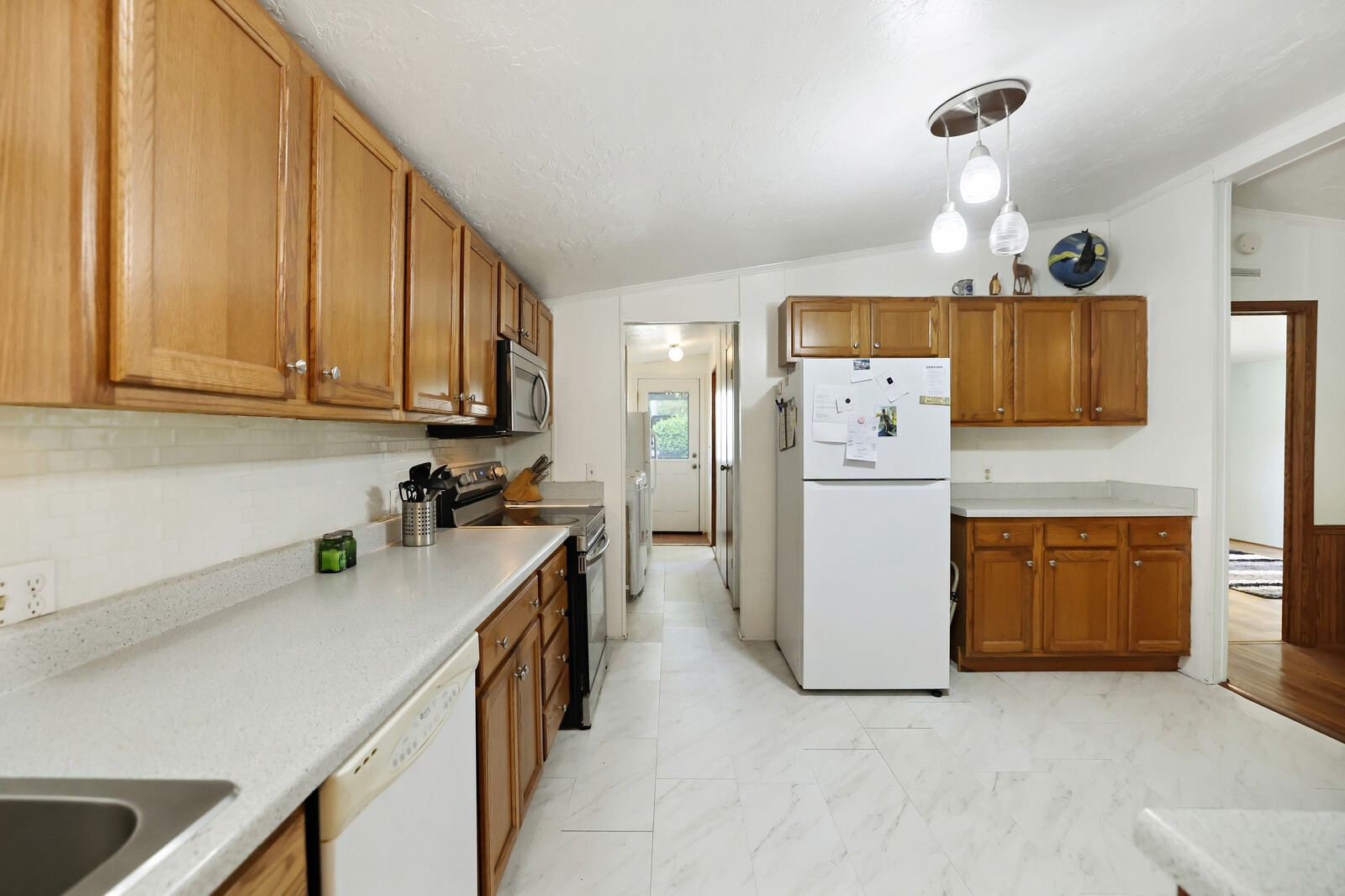 6914 Highway 230