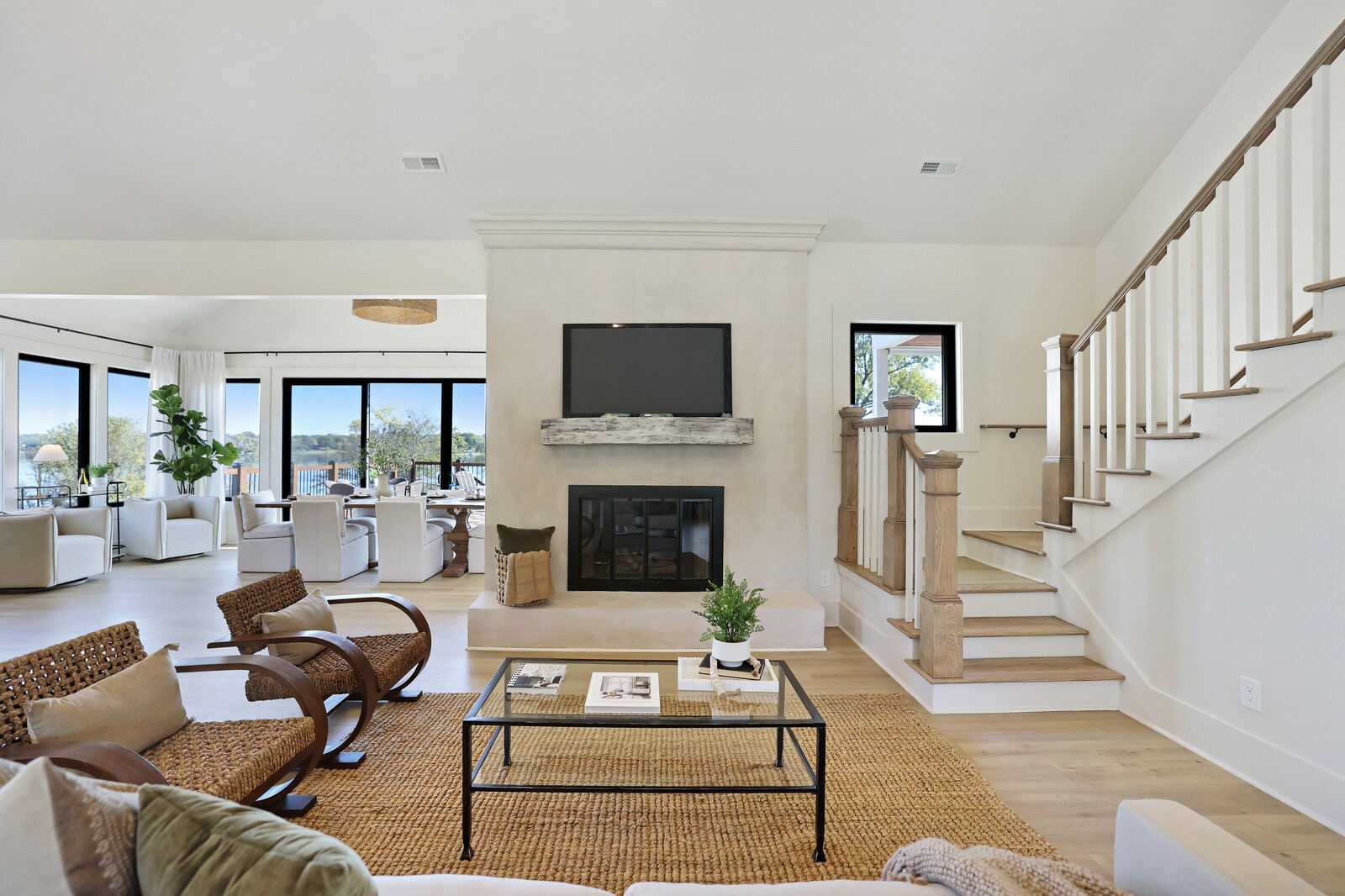 407 Sanders Ferry Rd