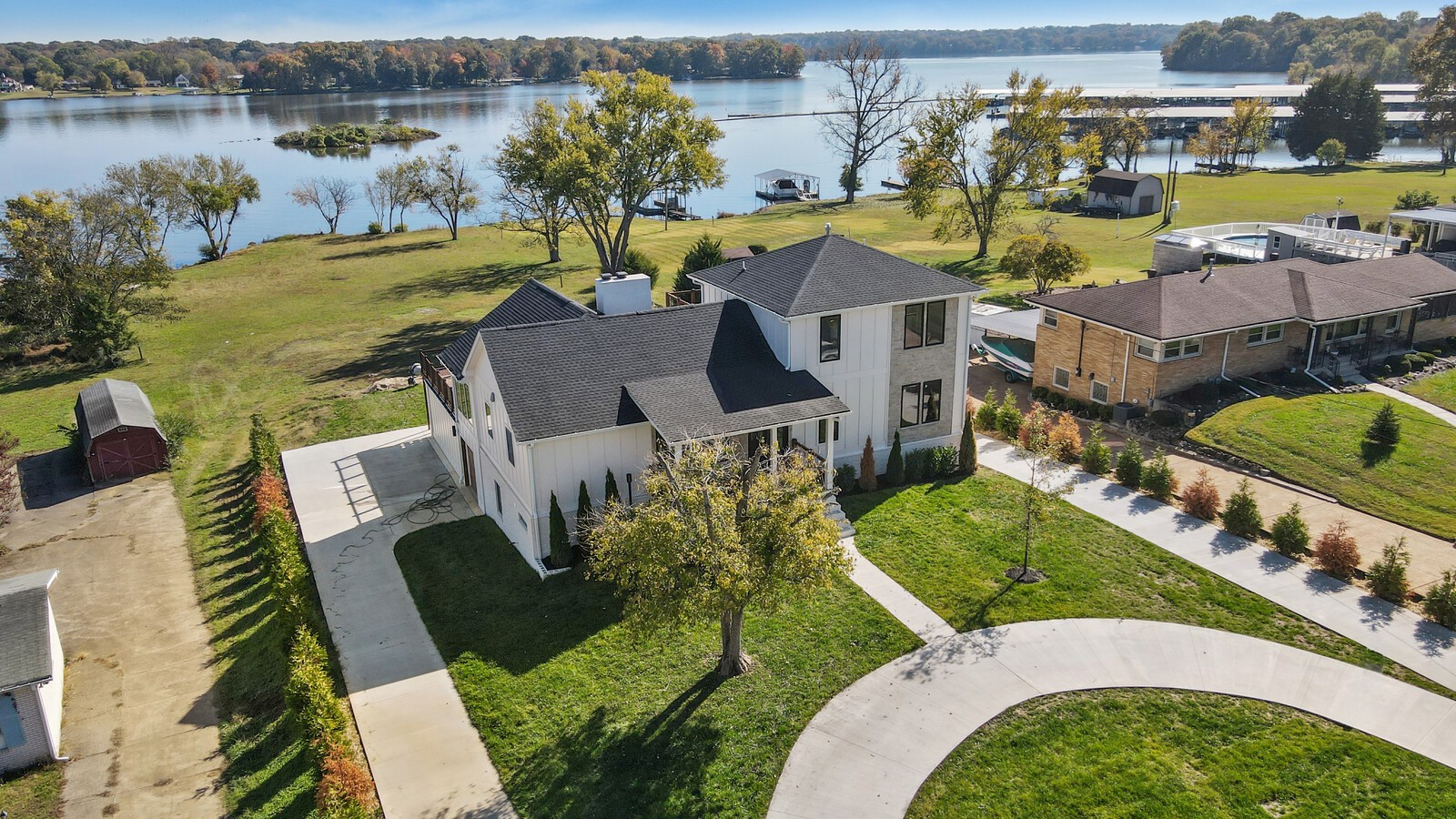 407 Sanders Ferry Rd