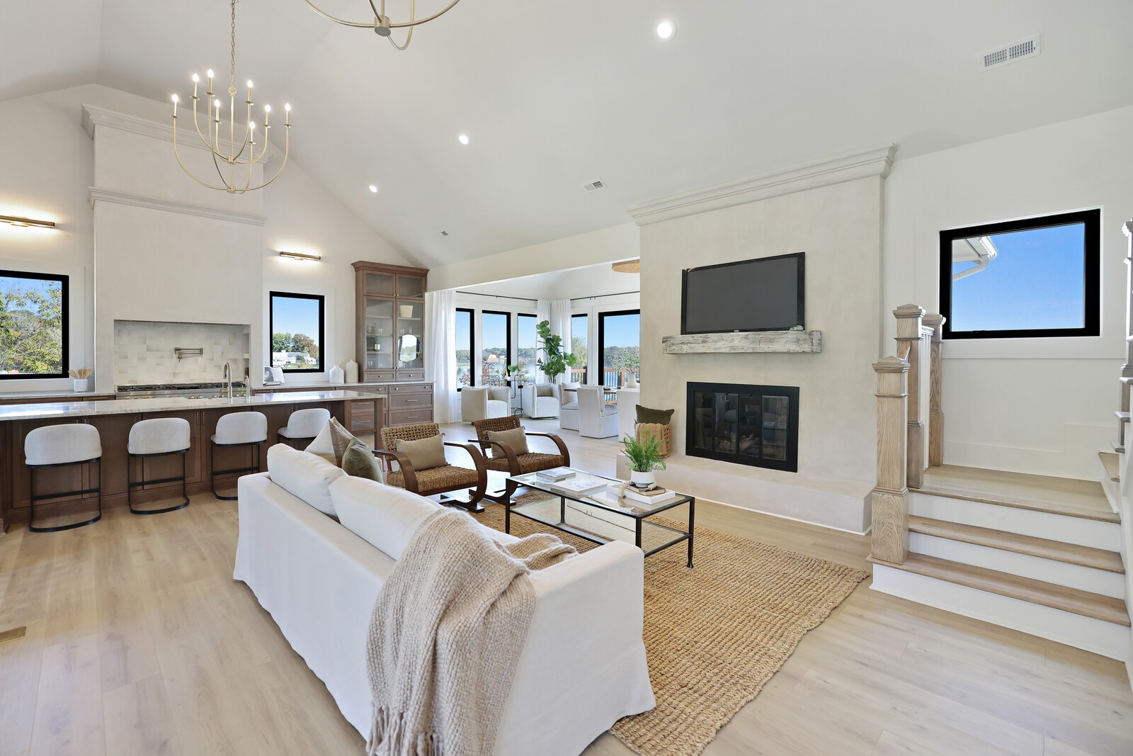 407 Sanders Ferry Rd