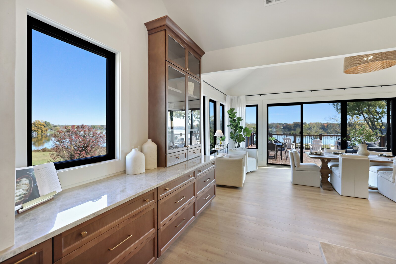 407 Sanders Ferry Rd