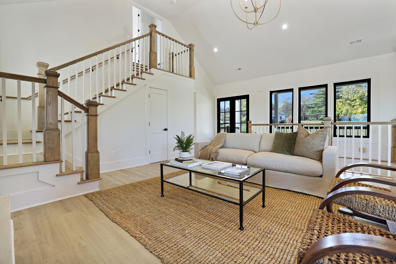 407 Sanders Ferry Rd