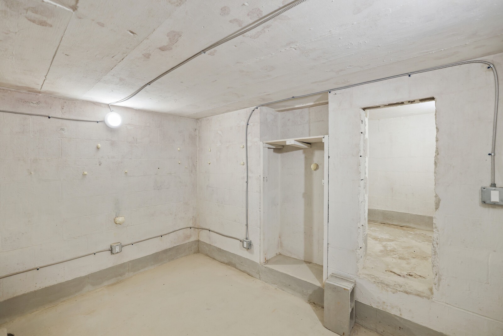 407 Sanders Ferry Rd