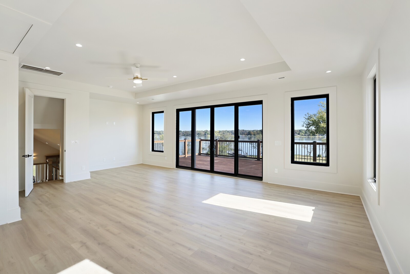 407 Sanders Ferry Rd