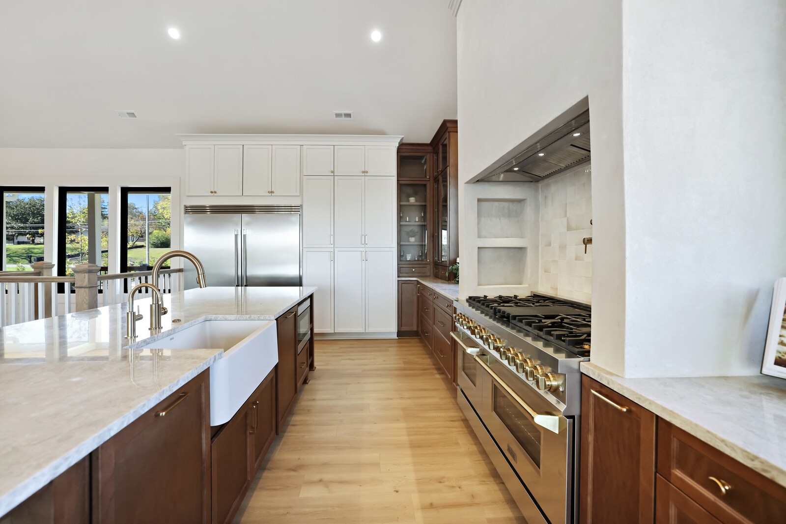 407 Sanders Ferry Rd