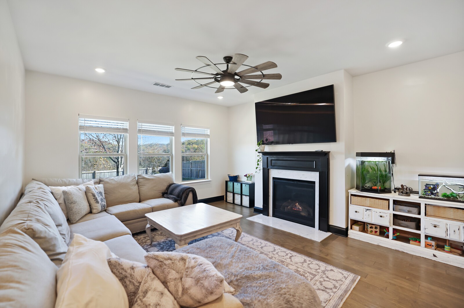 491 Fall Creek Cir