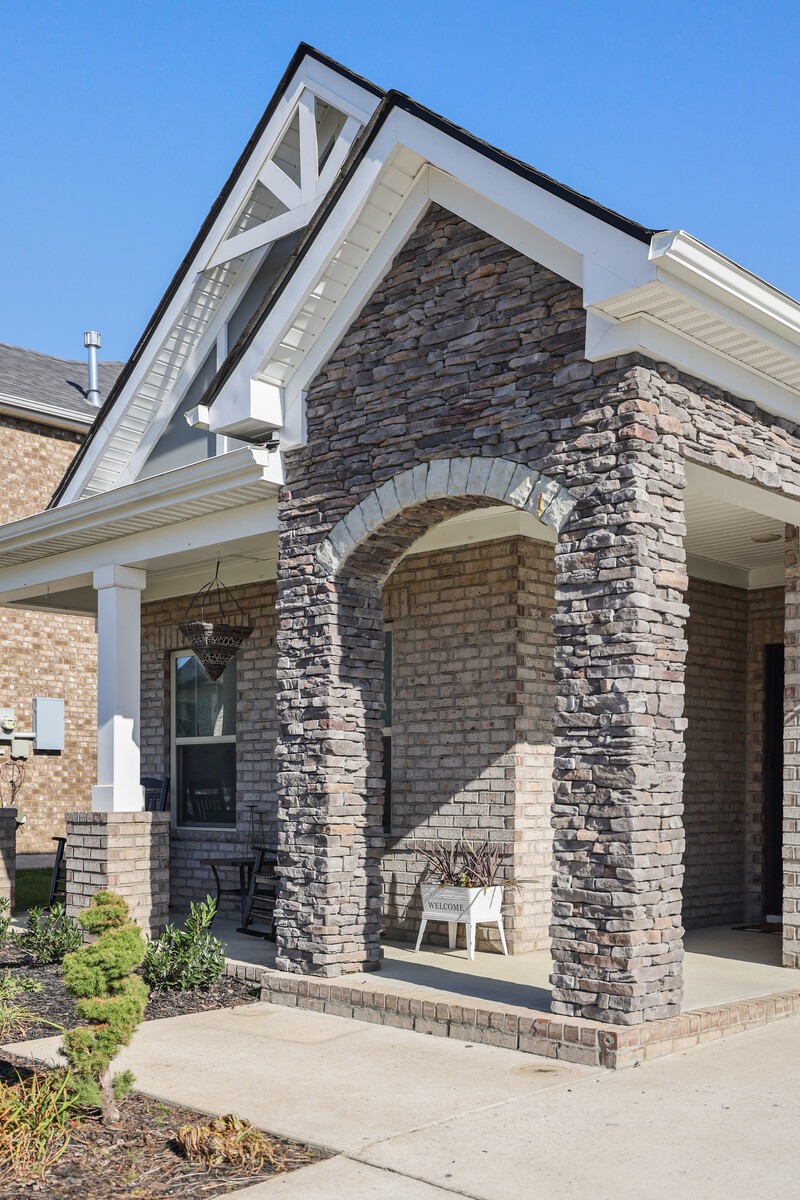 491 Fall Creek Cir