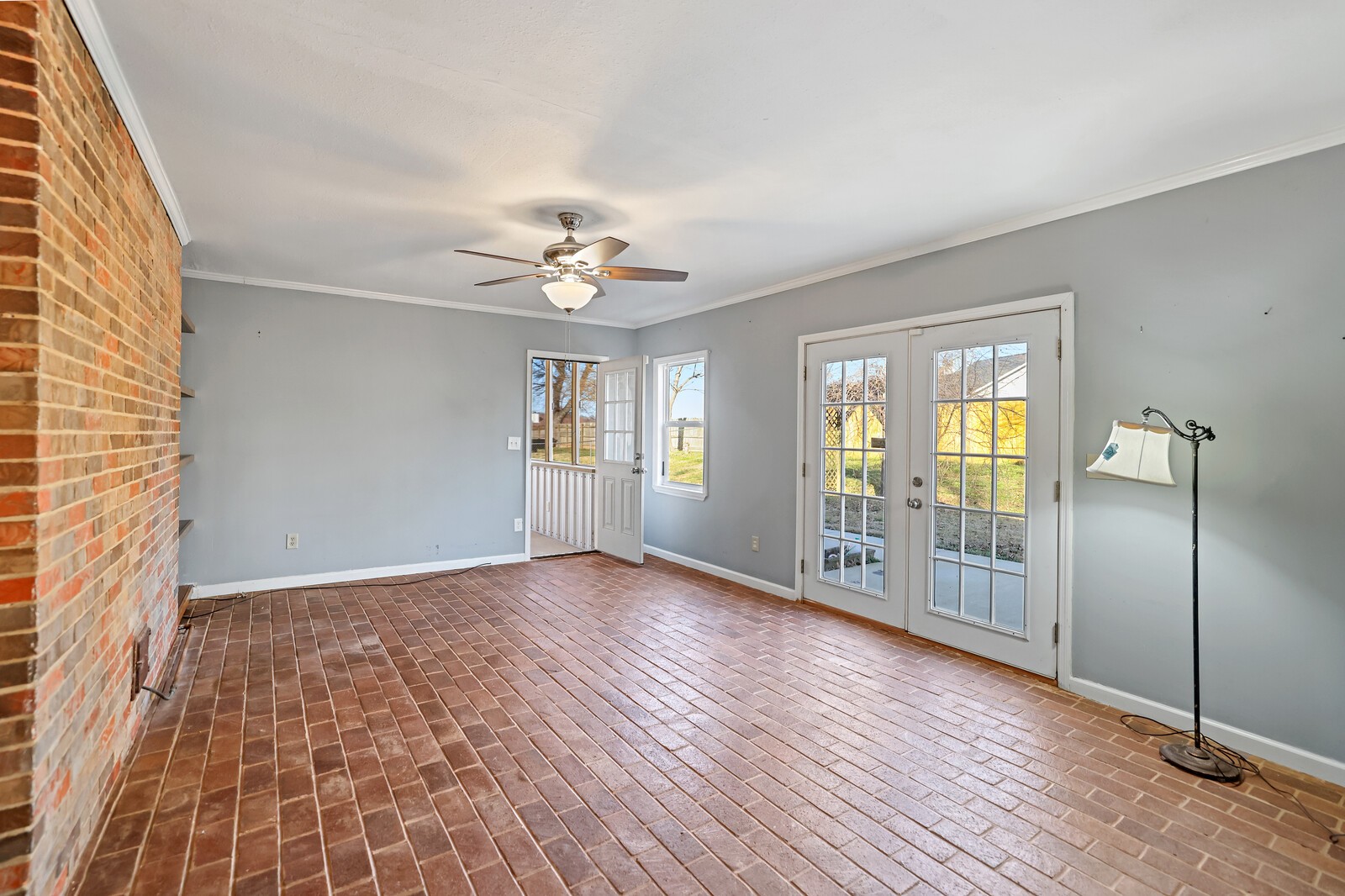 220 Hampton Rd