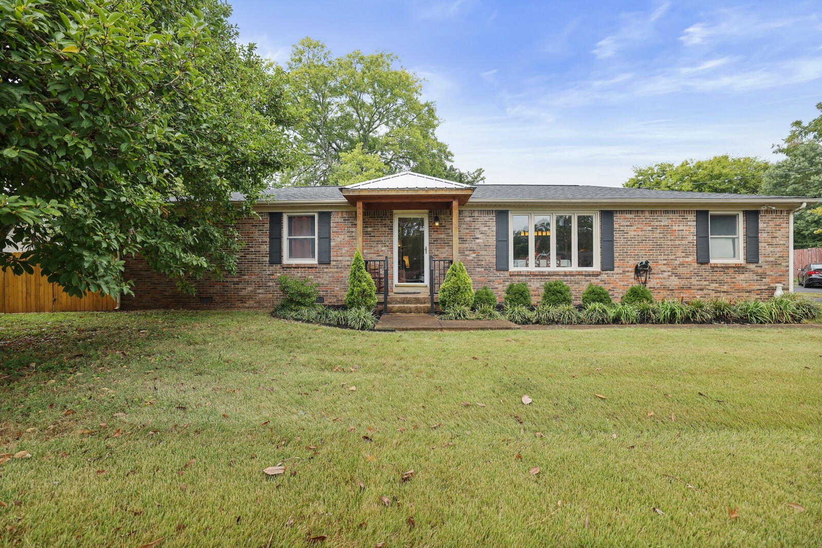 220 Hampton Rd