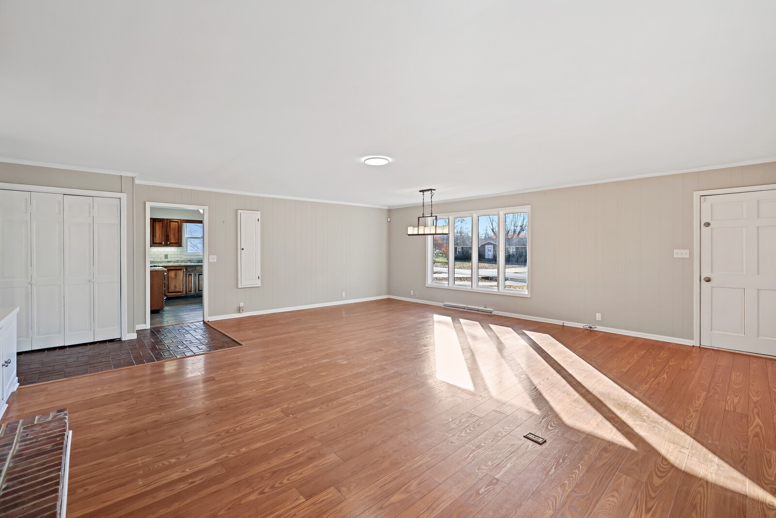 220 Hampton Rd