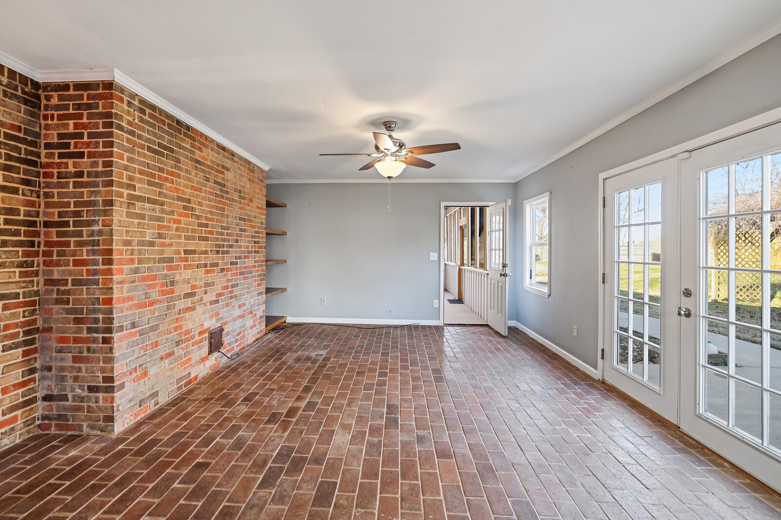 220 Hampton Rd