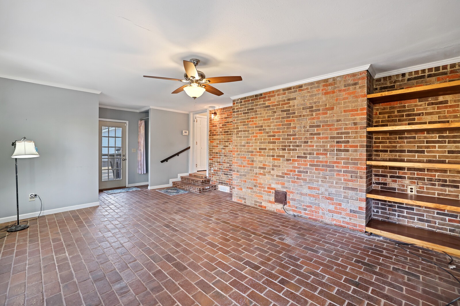 220 Hampton Rd