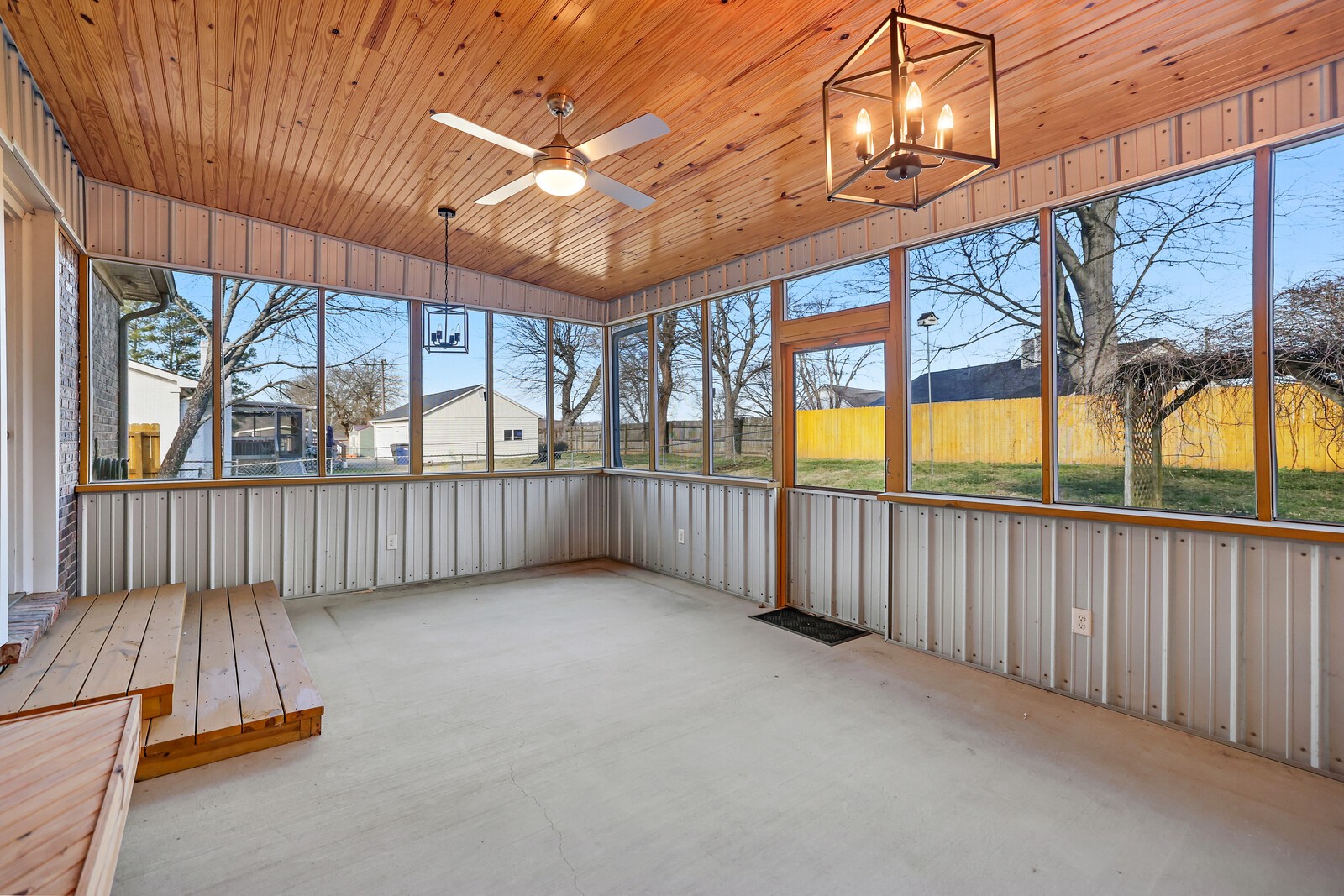 220 Hampton Rd