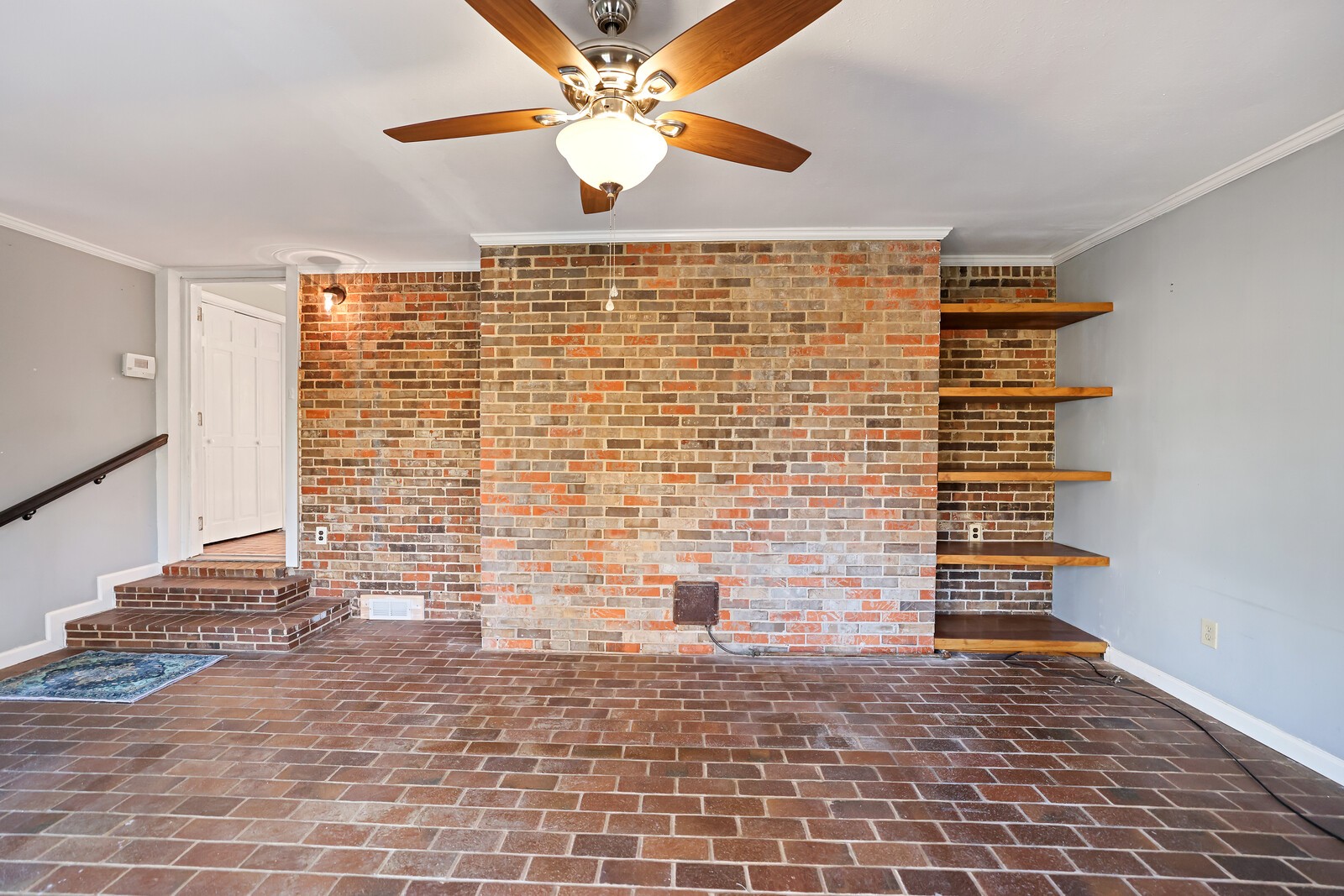220 Hampton Rd