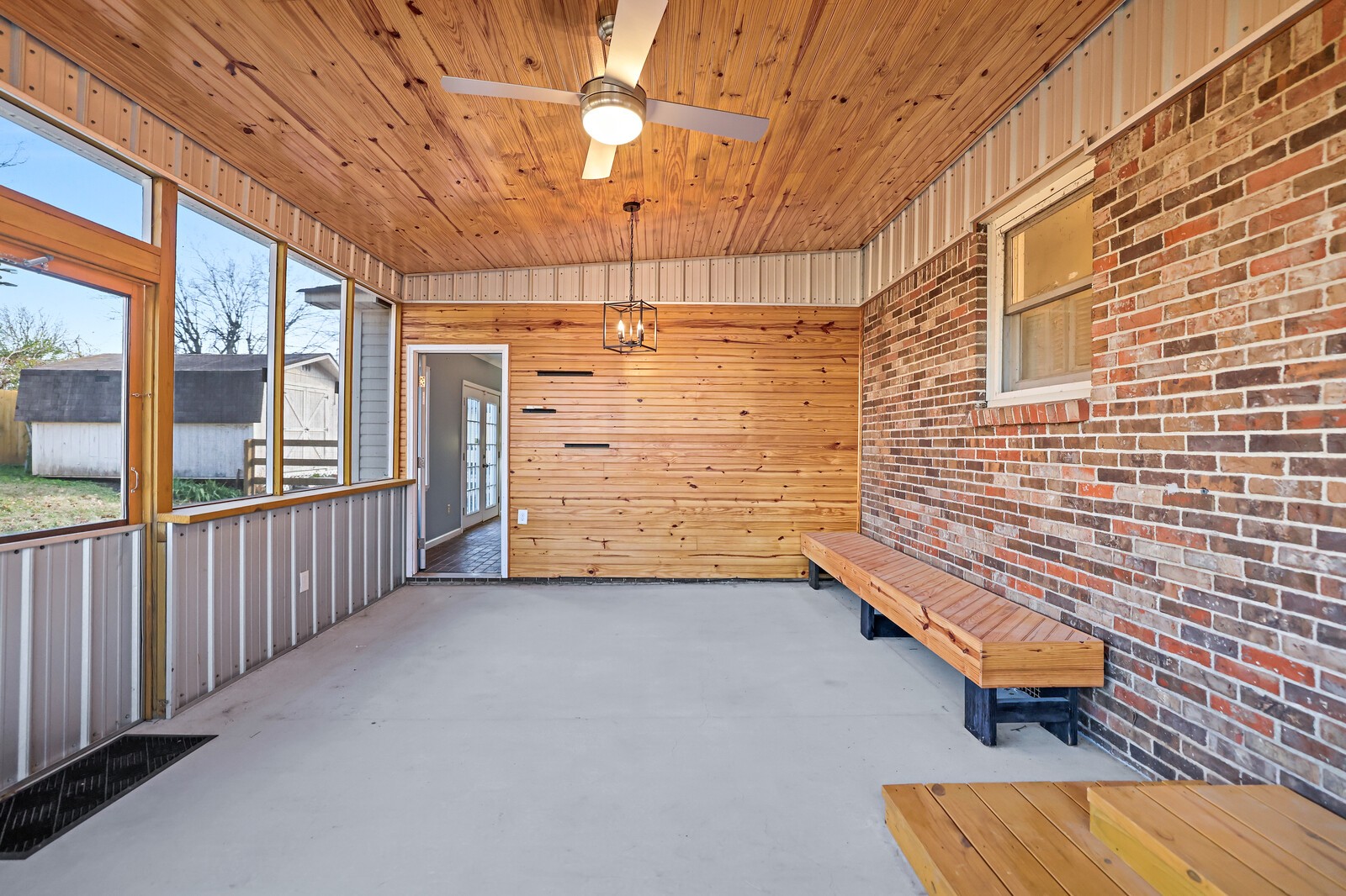 220 Hampton Rd