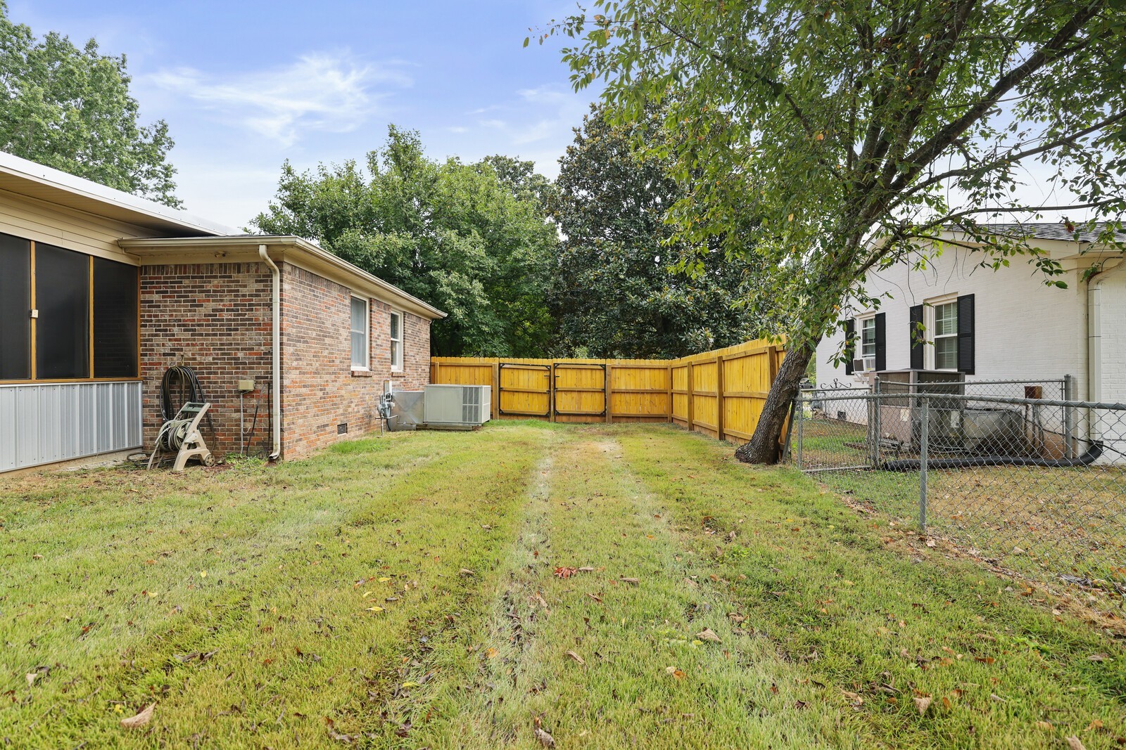 220 Hampton Rd