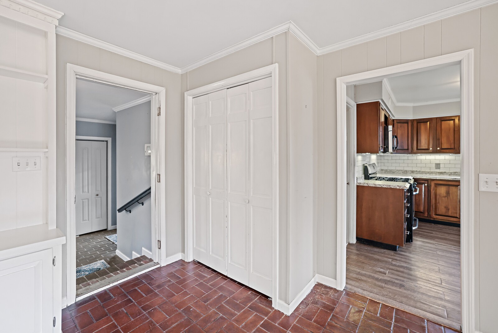220 Hampton Rd