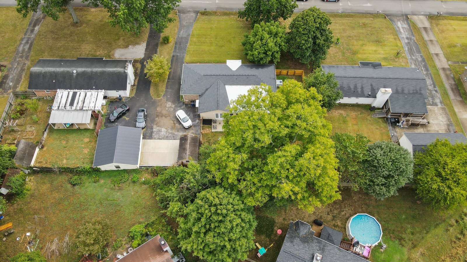 220 Hampton Rd