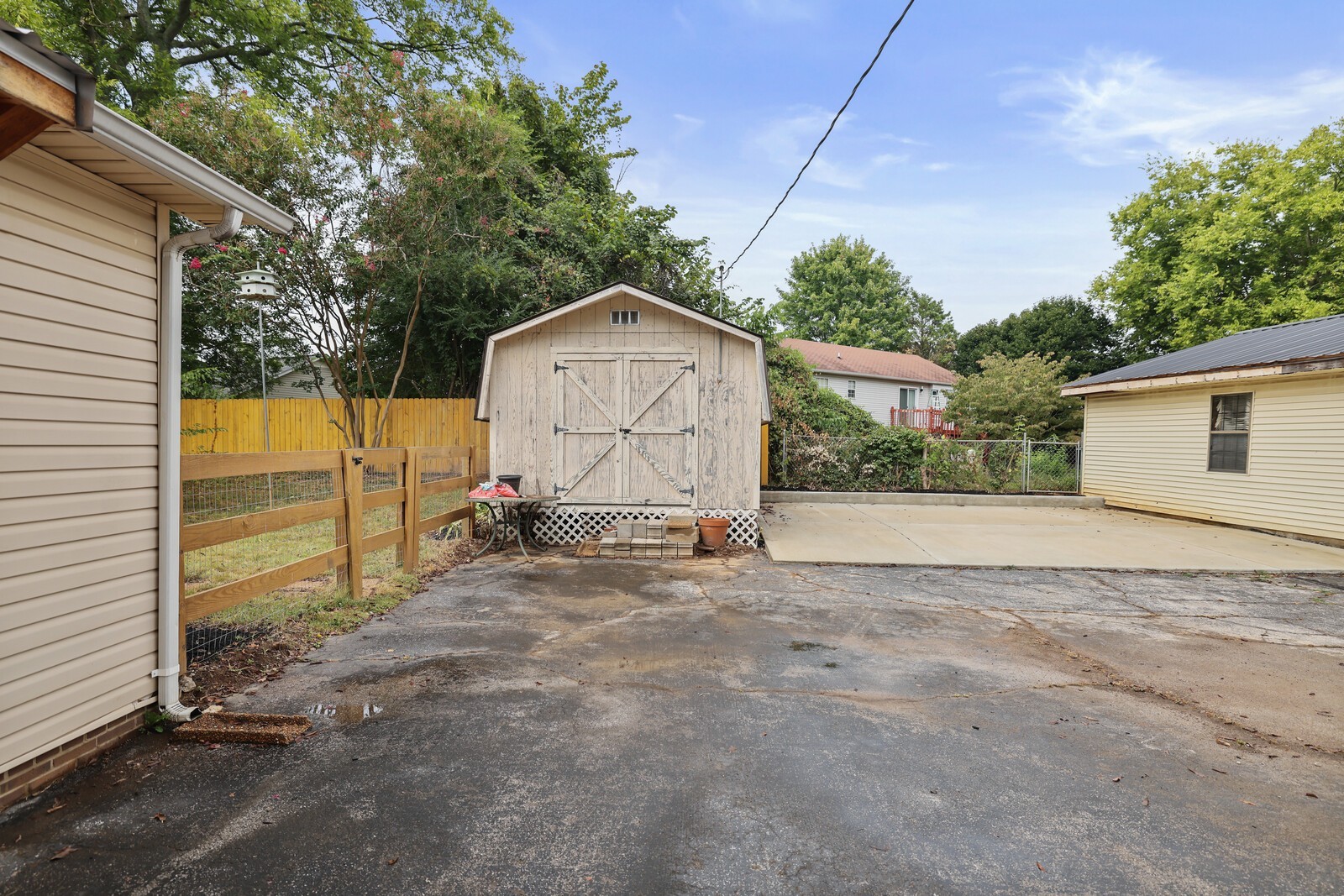 220 Hampton Rd