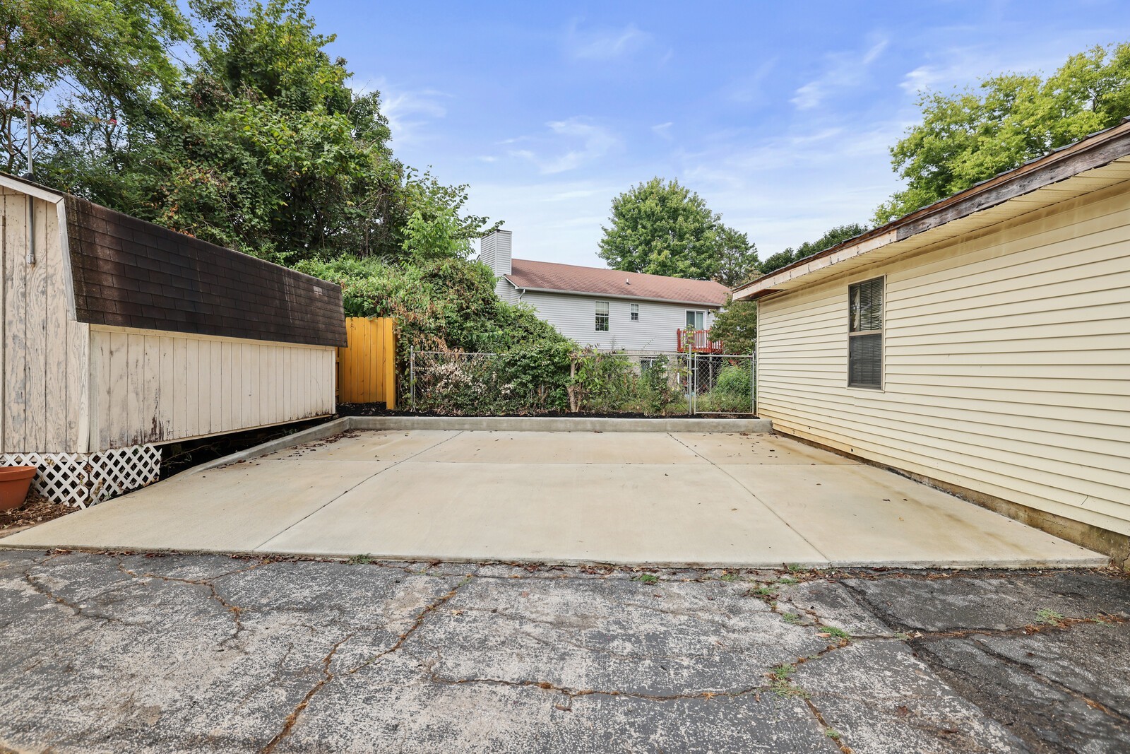 220 Hampton Rd