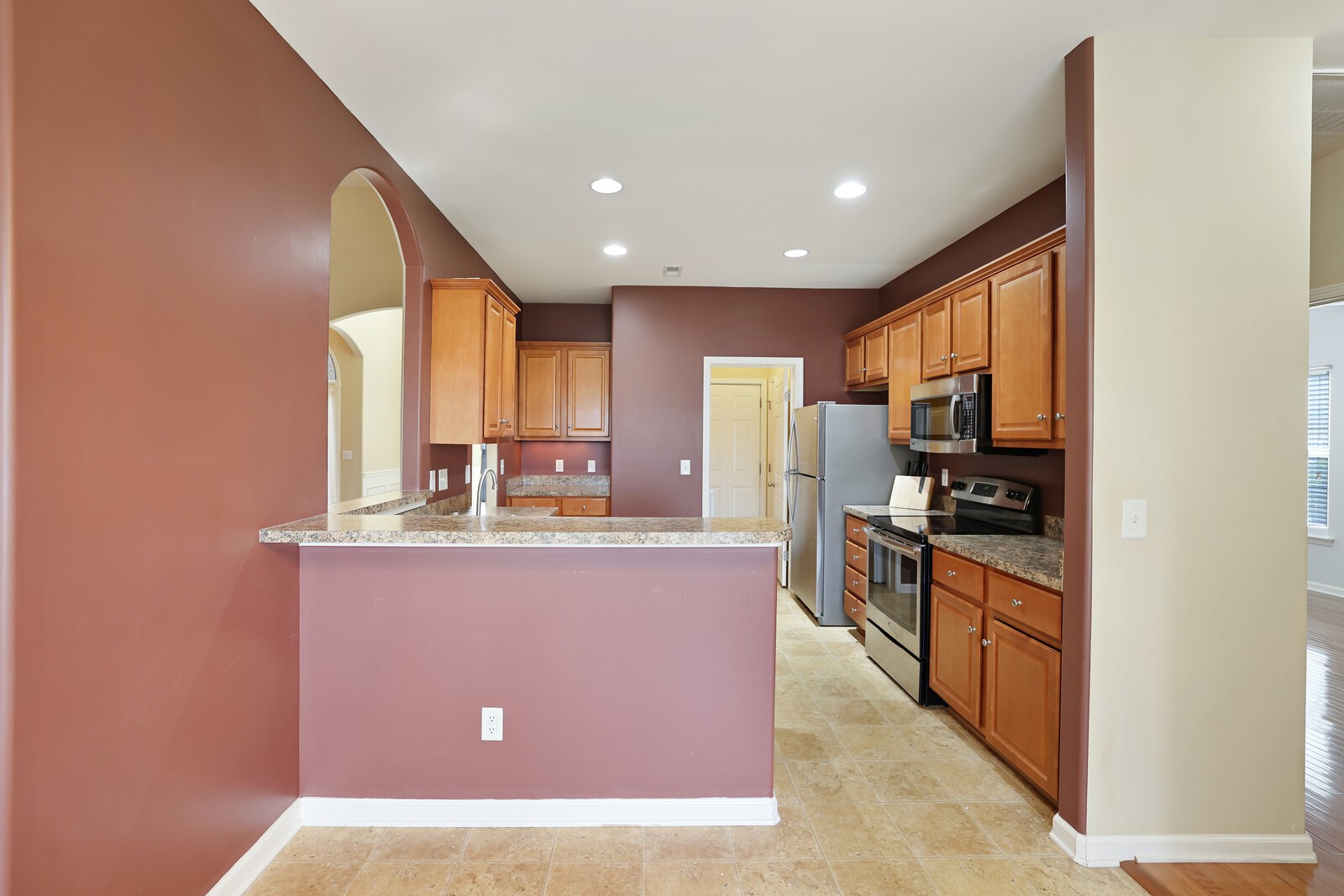 6017 Warner Ct