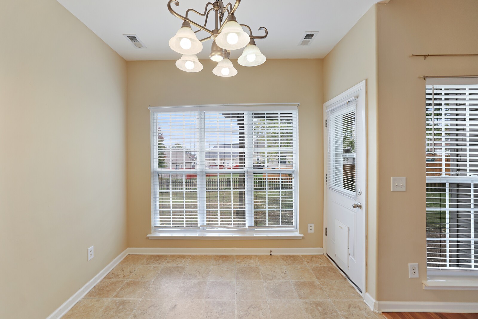 6017 Warner Ct