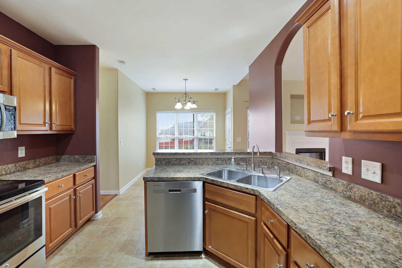6017 Warner Ct