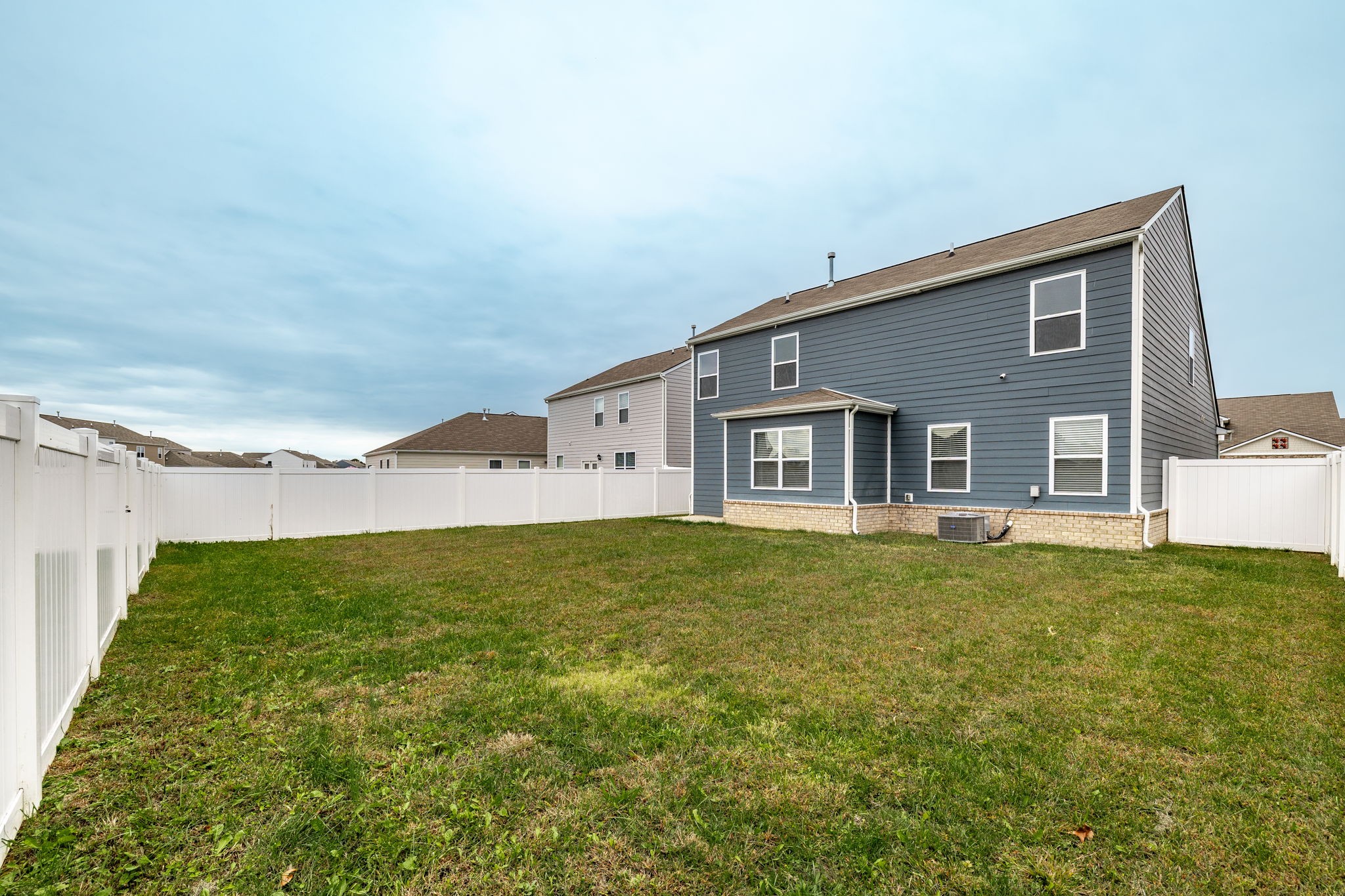 5182 Owens Ln