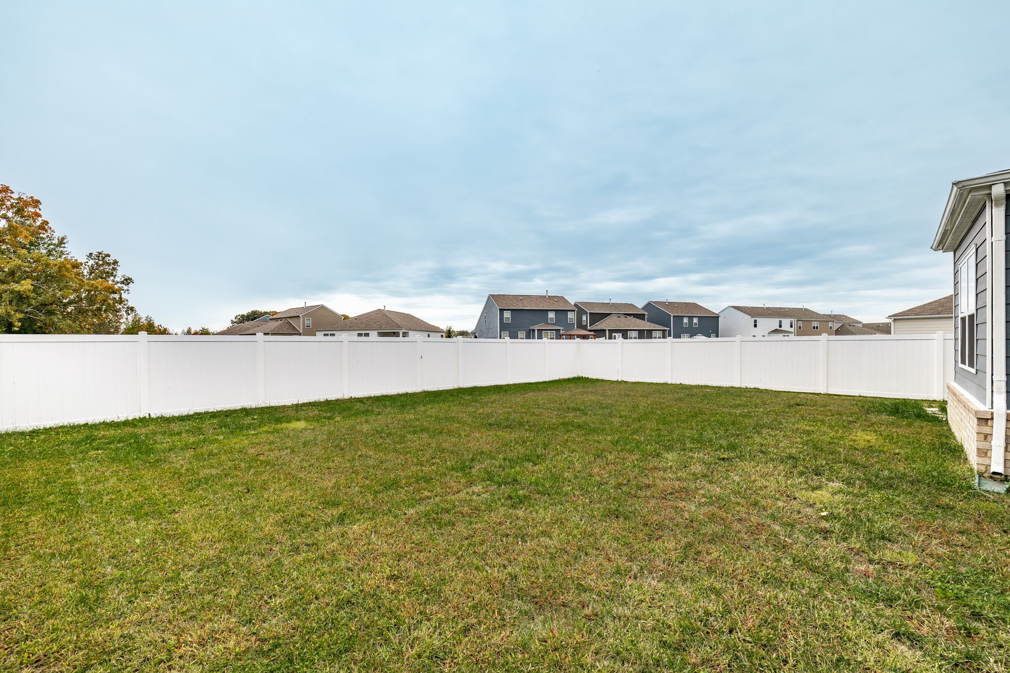 5182 Owens Ln
