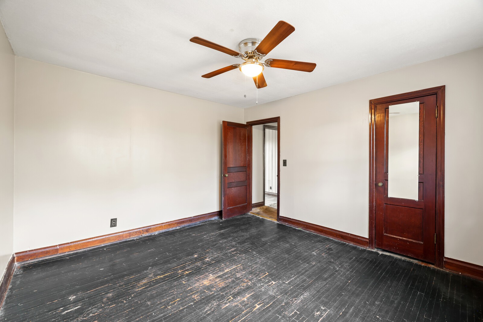 1842 Reynolds Rd