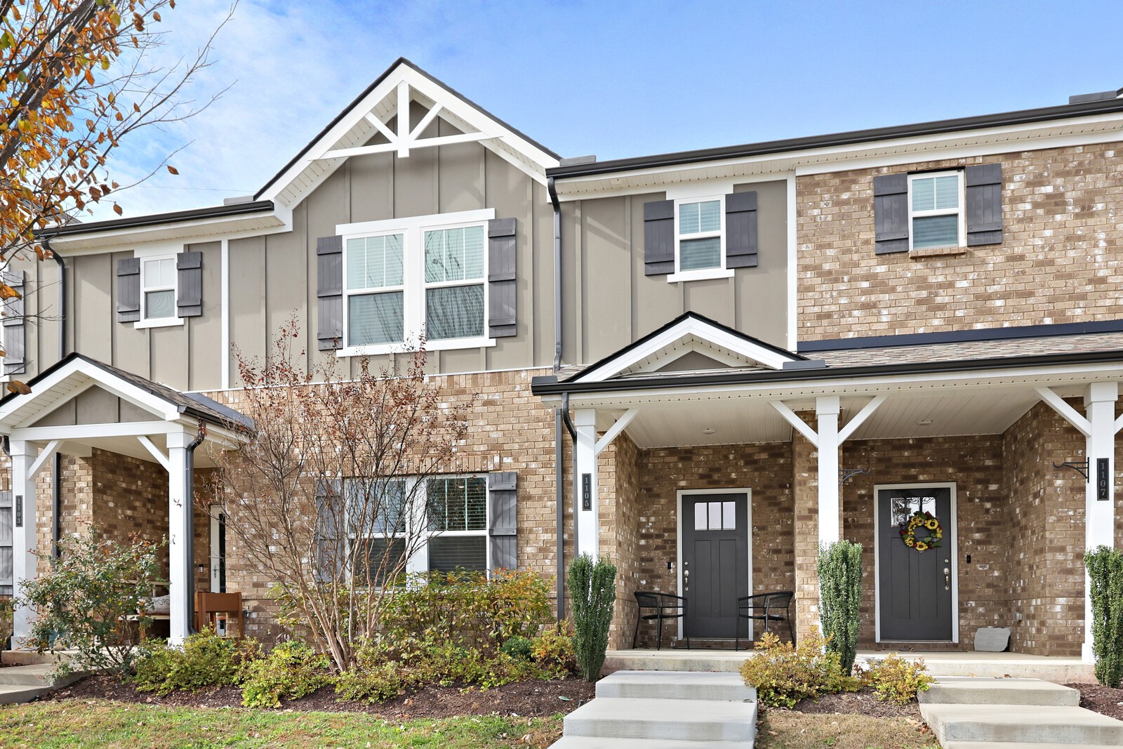 1105 Fairmont Ln