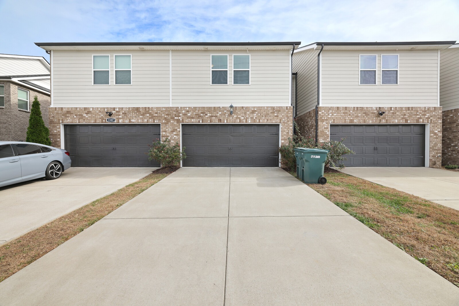 1105 Fairmont Ln
