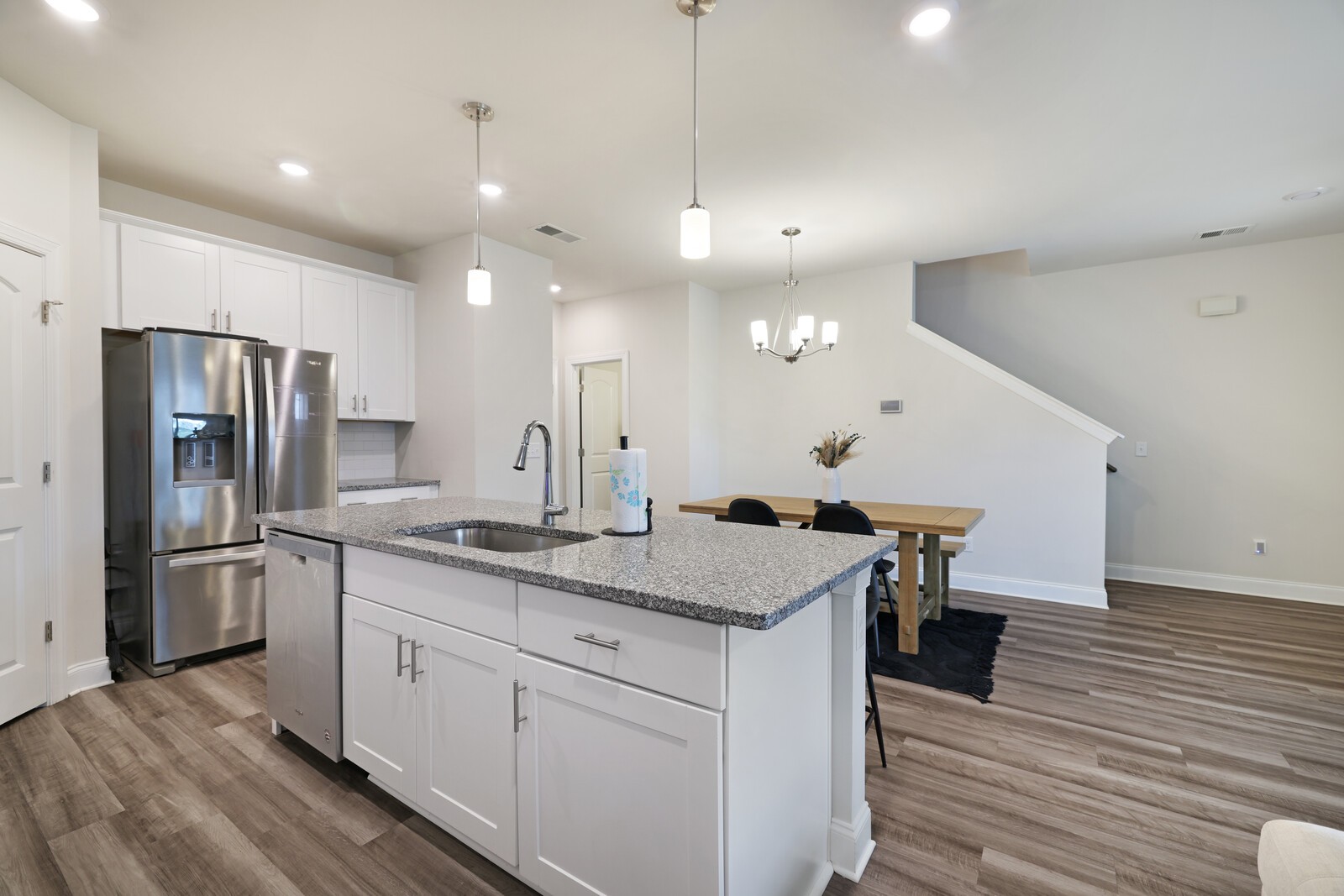 1105 Fairmont Ln