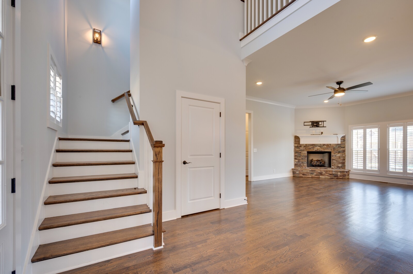 7819 Santos Dr