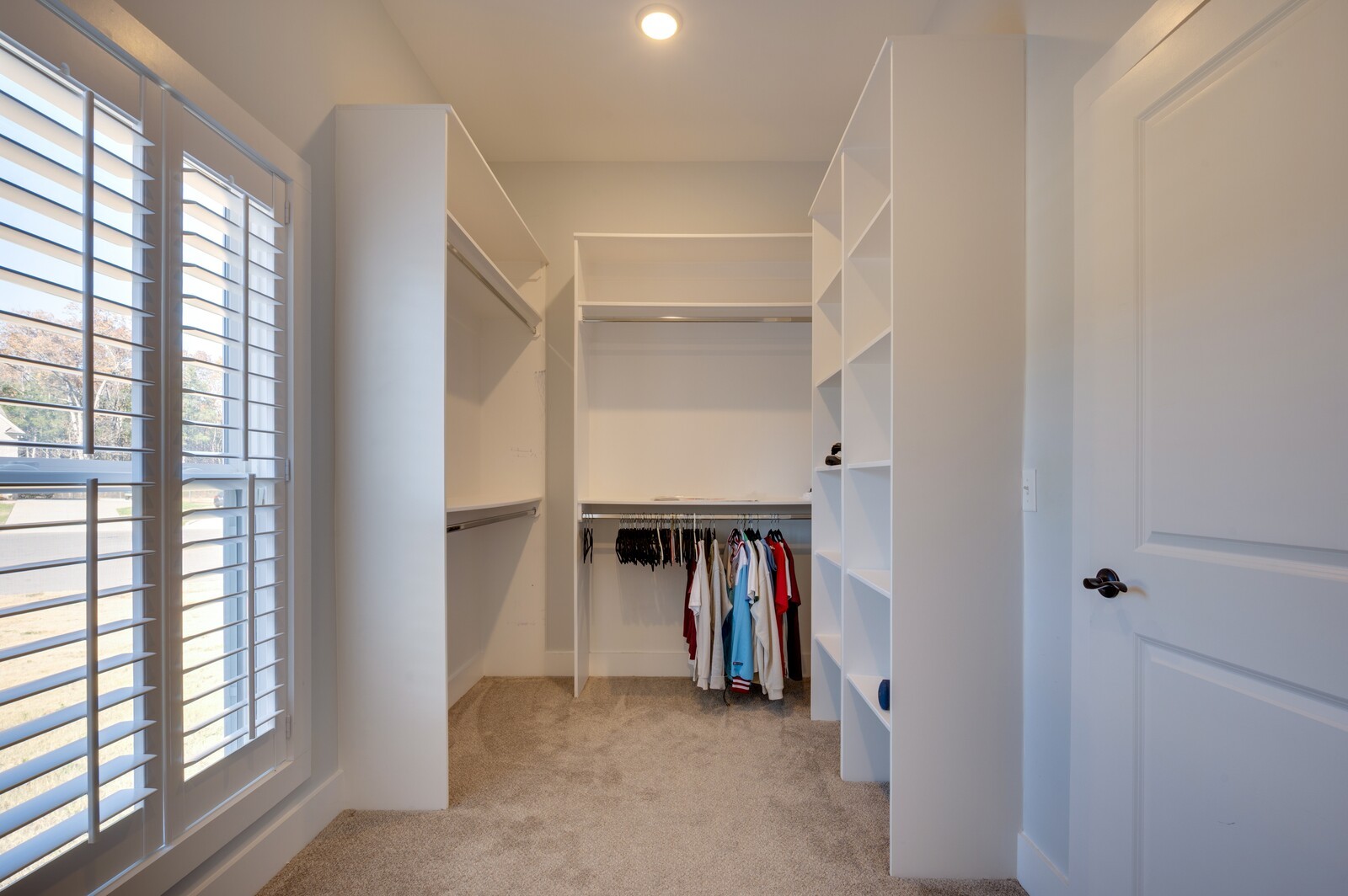 7819 Santos Dr