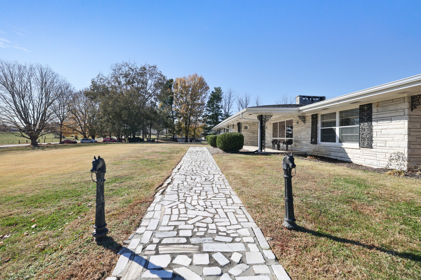 676 Ferguson Hill Rd