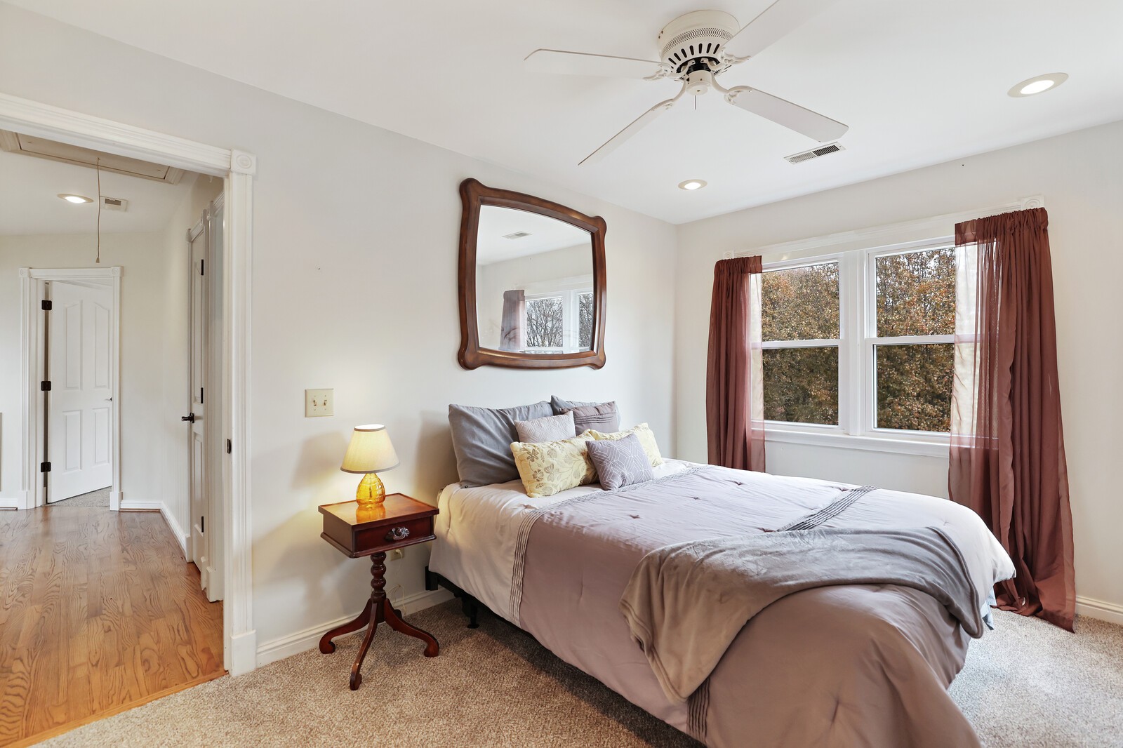 1202 Mount Vernon Ln