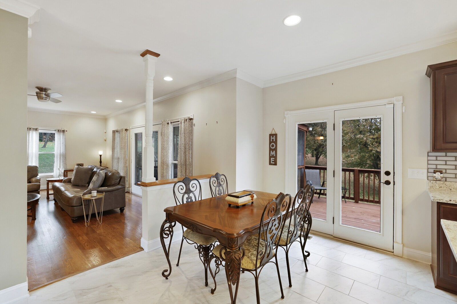 1202 Mount Vernon Ln