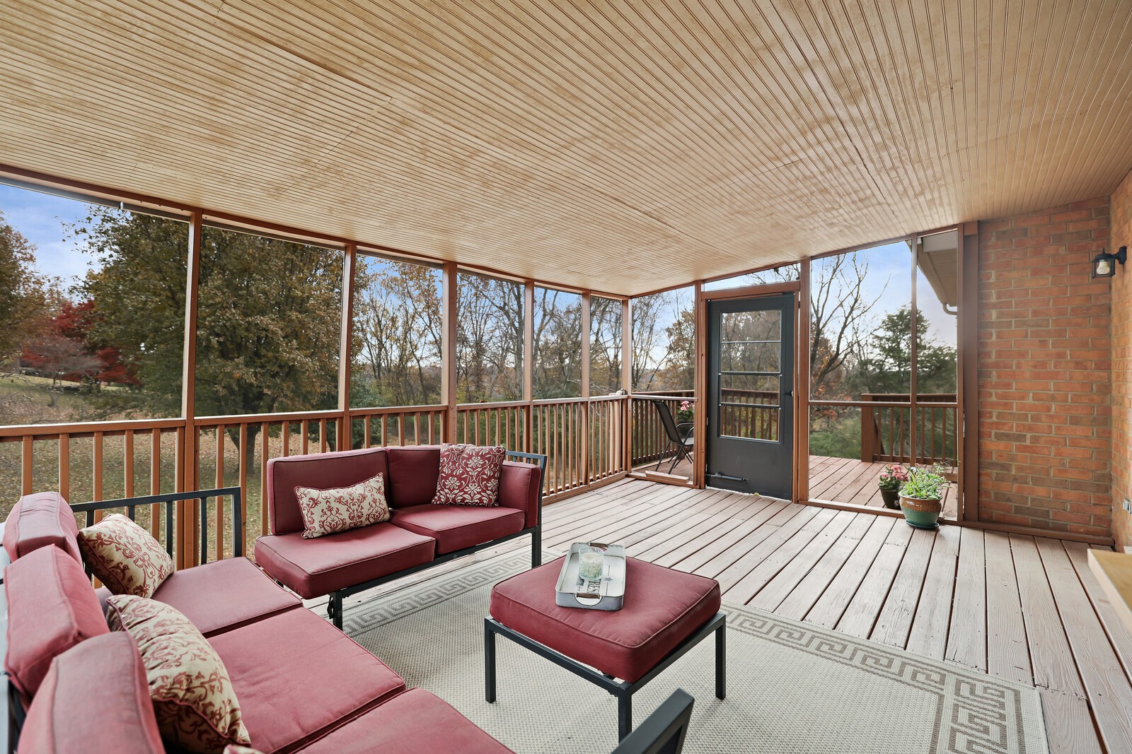 1202 Mount Vernon Ln