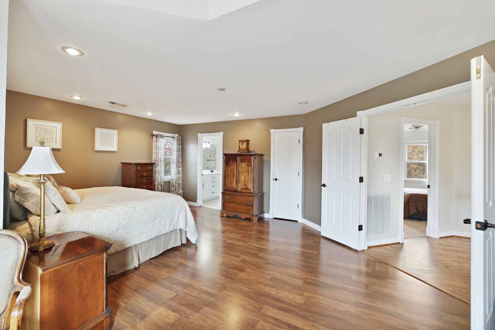 1202 Mount Vernon Ln