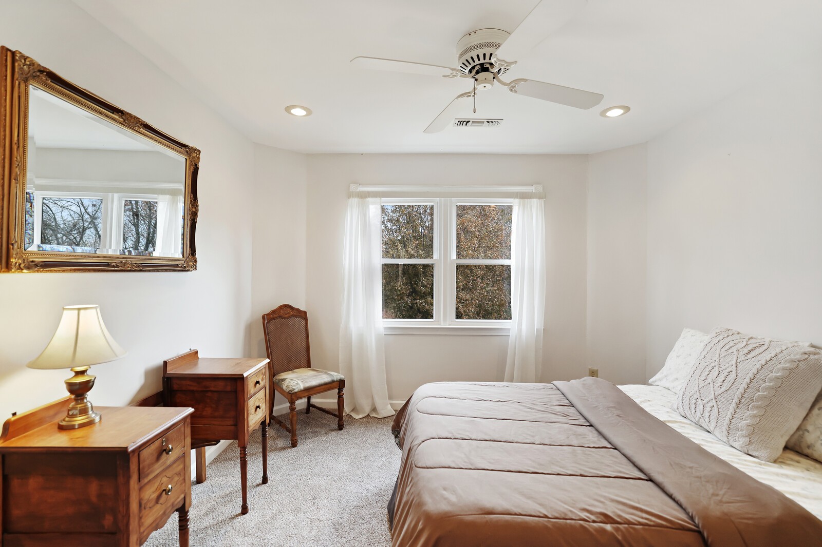 1202 Mount Vernon Ln